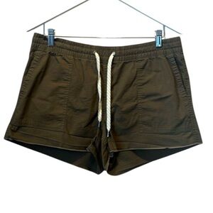 Vuori Women’s Vintage Ripstop Shorts Size Large Dark Oregano Green